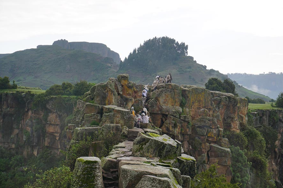 community-trekking-in-lalibela